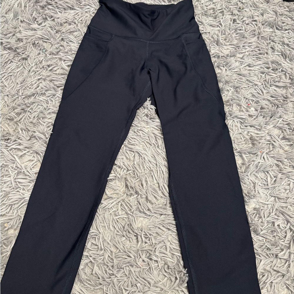 Black High-Waisted Capris Leggings